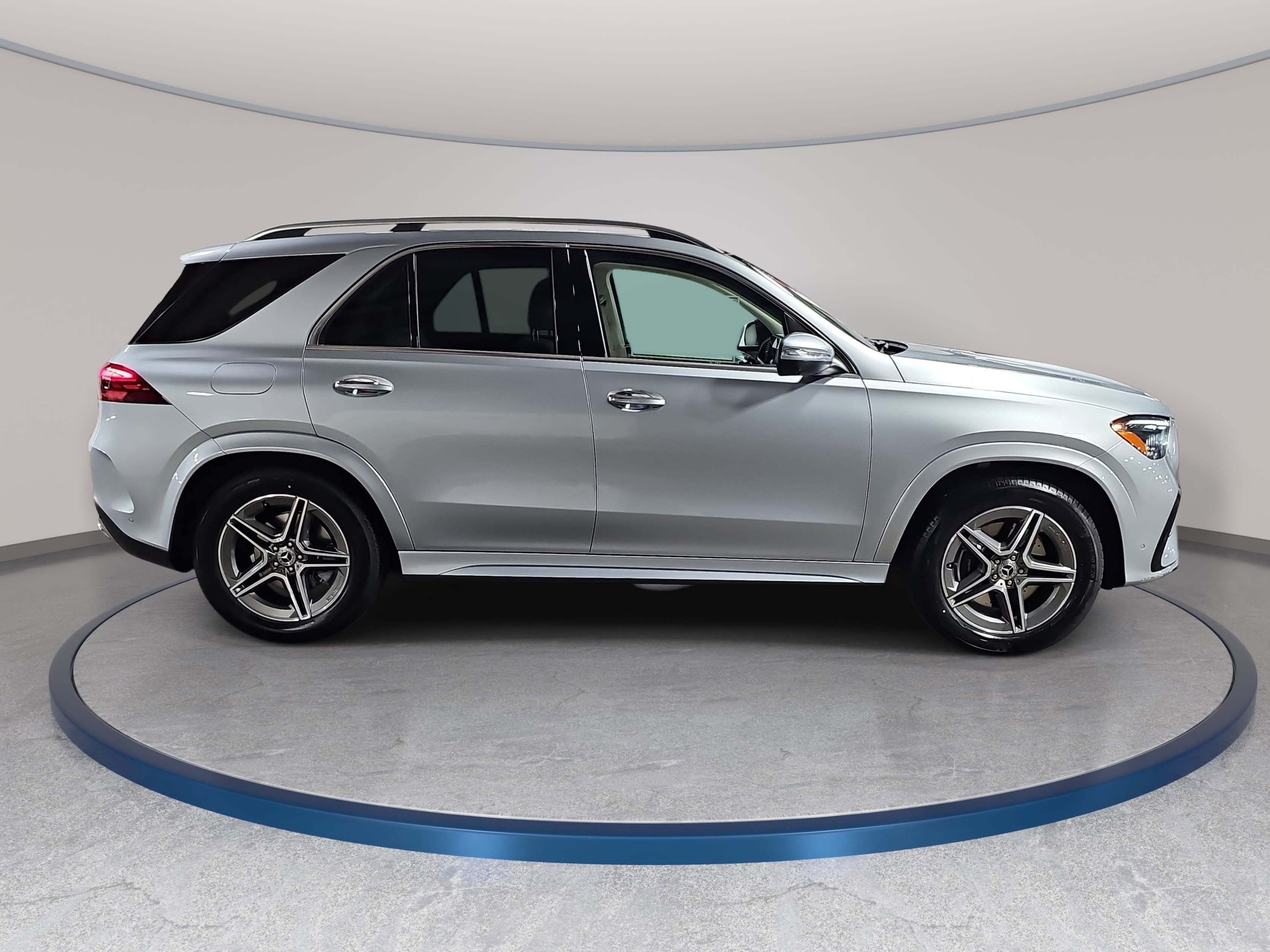 New 2026 Mercedes-Benz GLE 450 4MATIC image 4