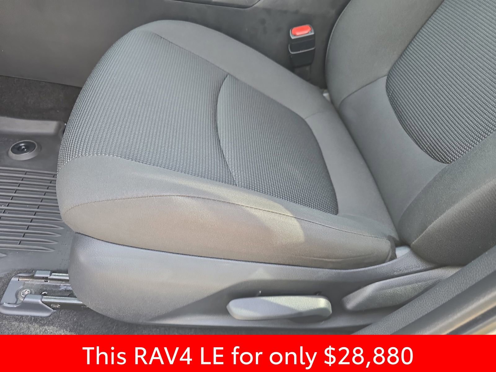 Used 2024 Toyota RAV4 LE image 35