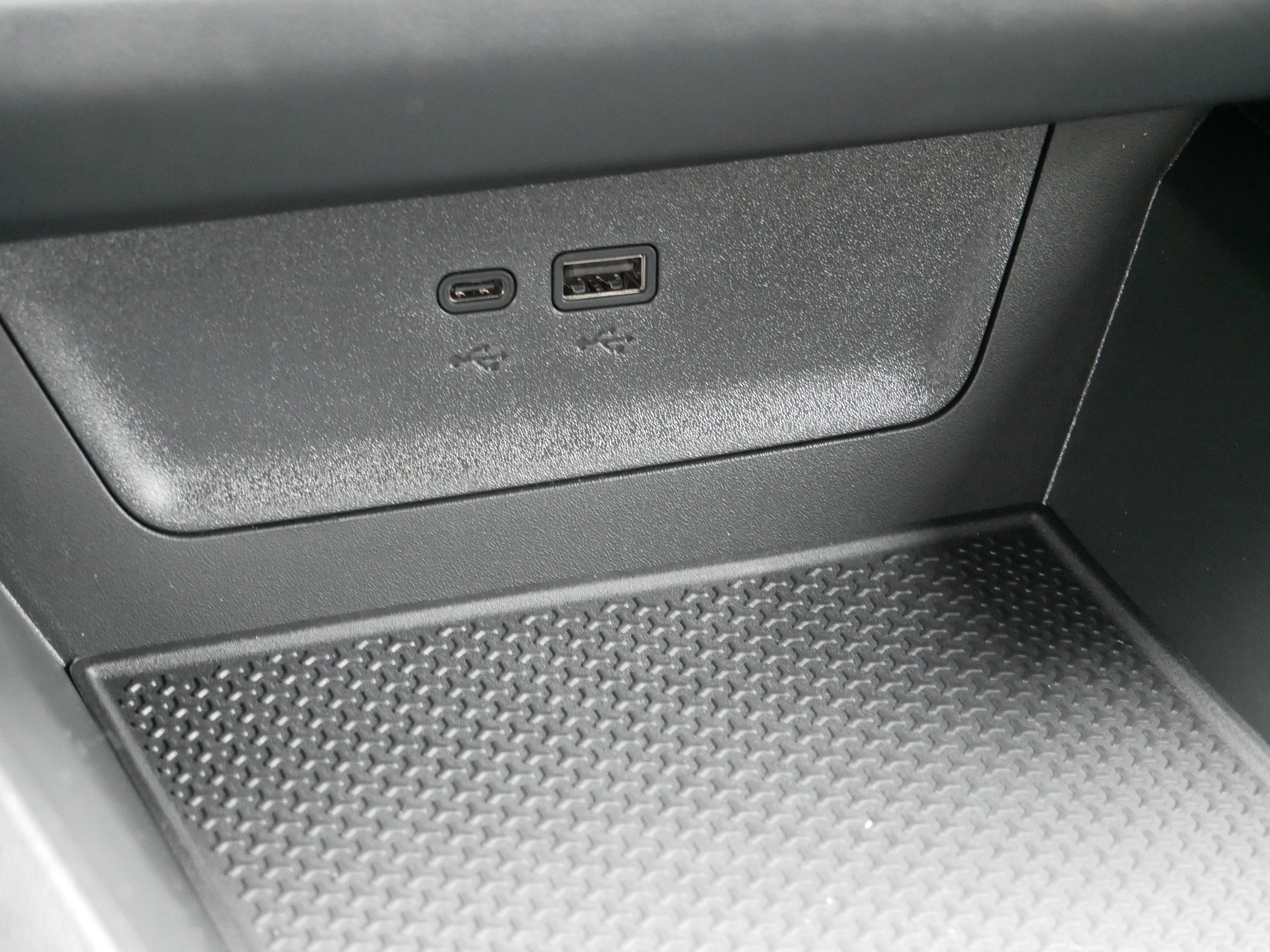 New 2026 GMC Yukon AT4 image 17