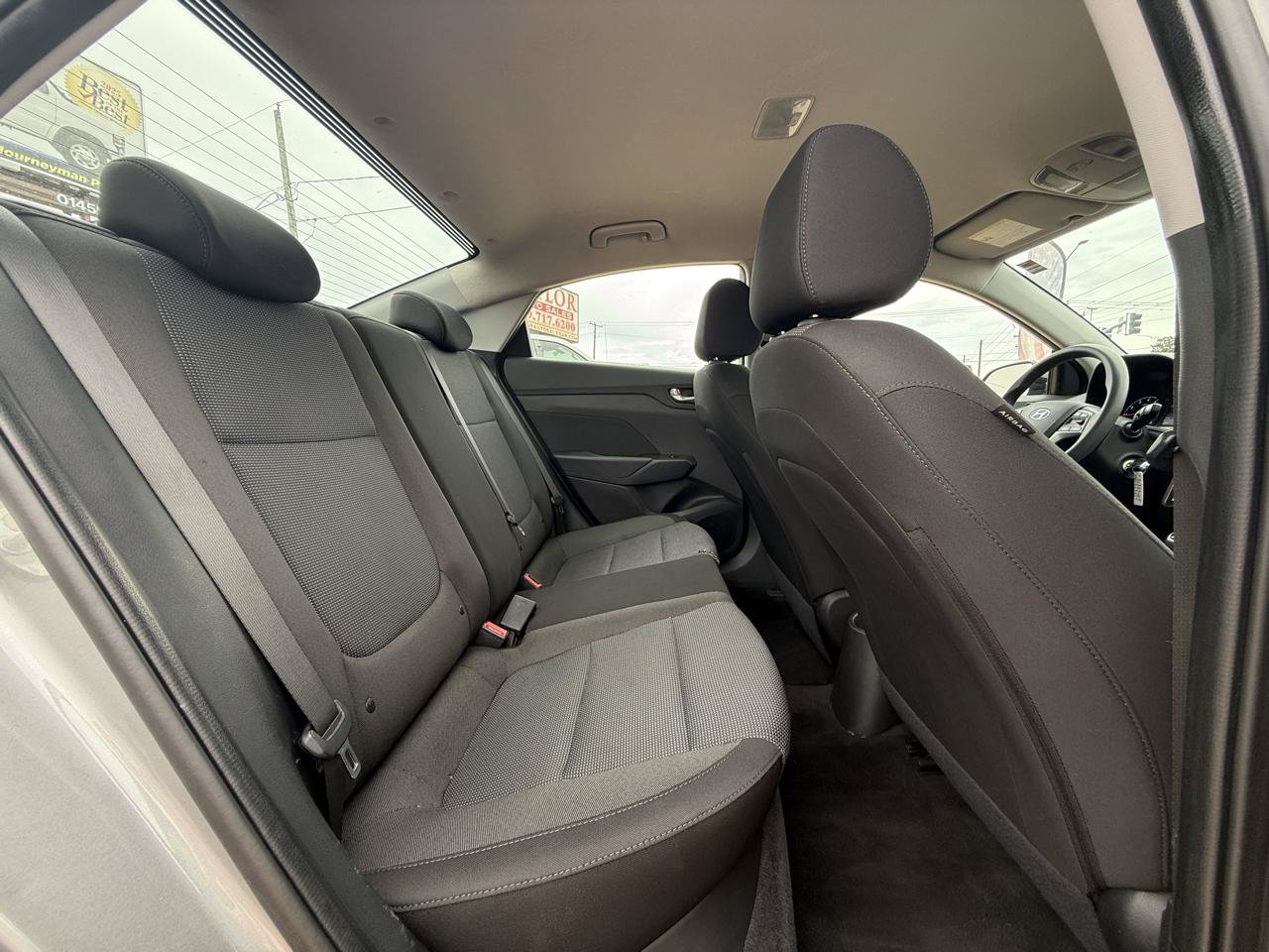 Used 2021 Hyundai Accent SE FWD image 40