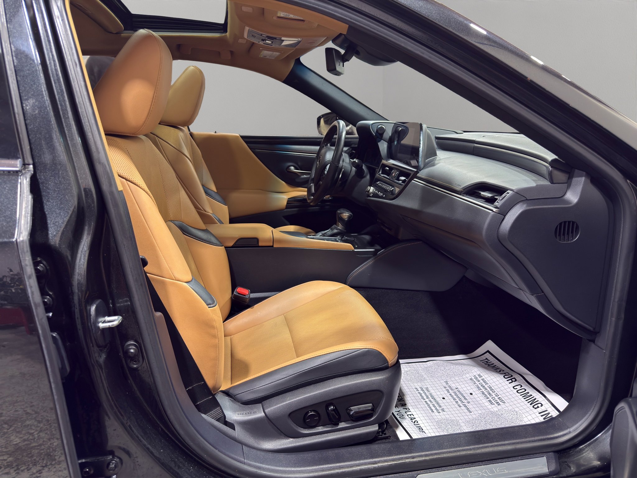 Used 2022 Lexus ES 350 w/ Accessory Package 2 image 18