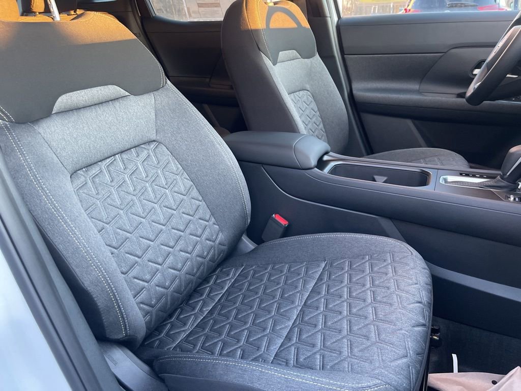 New 2026 Nissan Kicks SV w/ SV Premium Package image 18