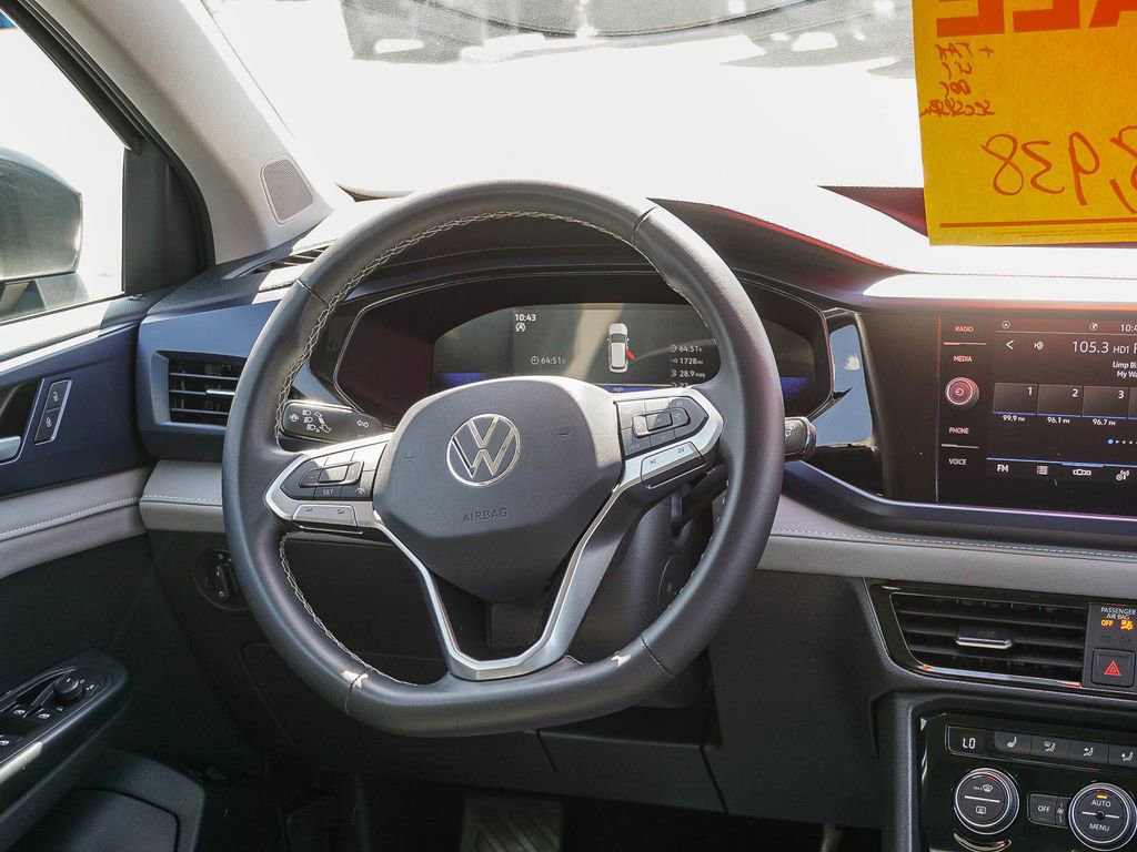 Used 2024 Volkswagen Taos SE FWD image 16