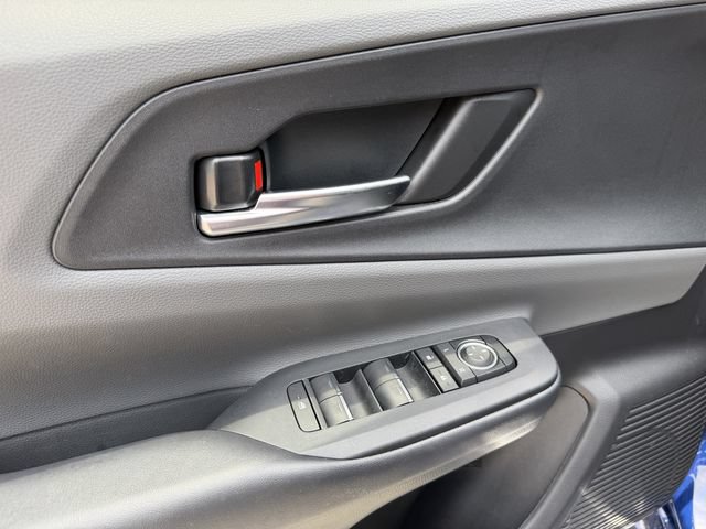 Used 2024 Toyota Prius XLE FWD image 9