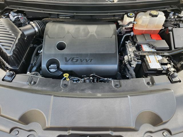 Used 2023 Chevrolet Traverse LT FWD image 32