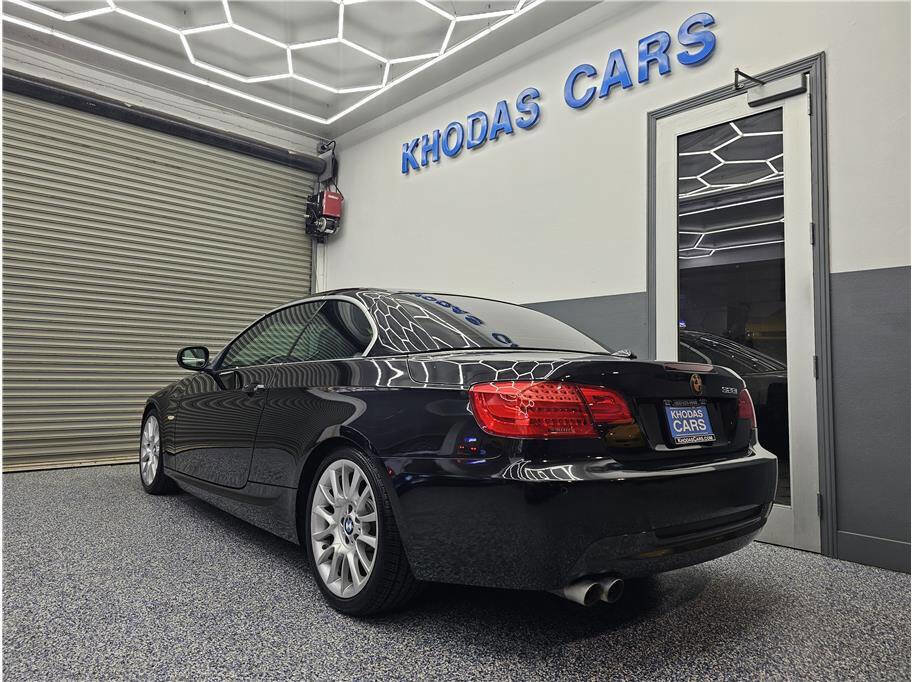 Used 2013 BMW 328i Convertible RWD image 3