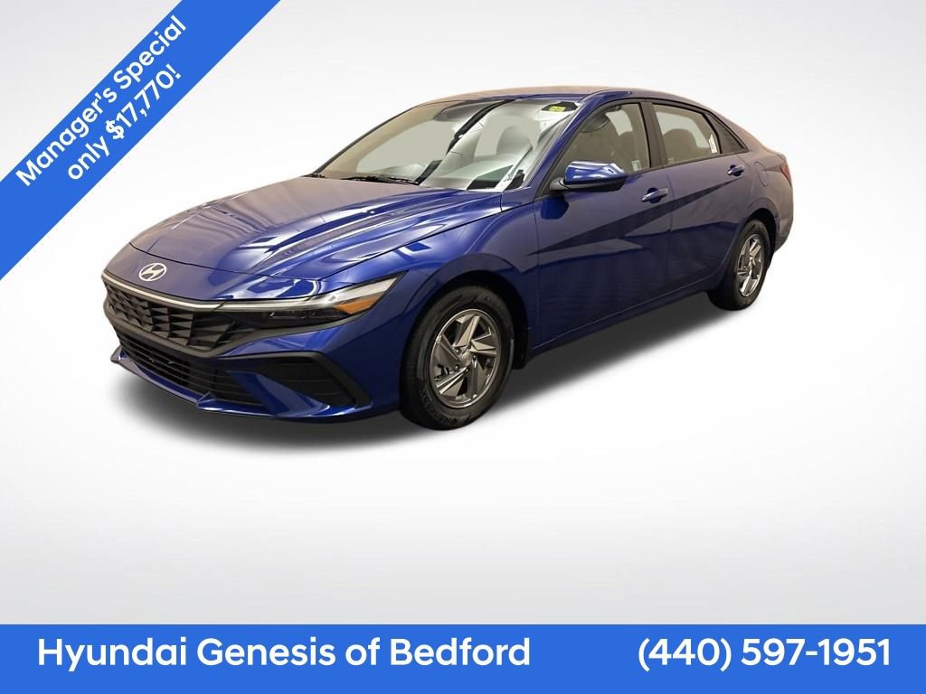 Certified 2025 Hyundai Elantra SE 360° Tour