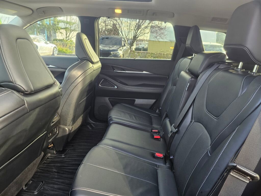 Used 2023 INFINITI QX60 Sensory w/ Vision Package AWD/4WD image 21