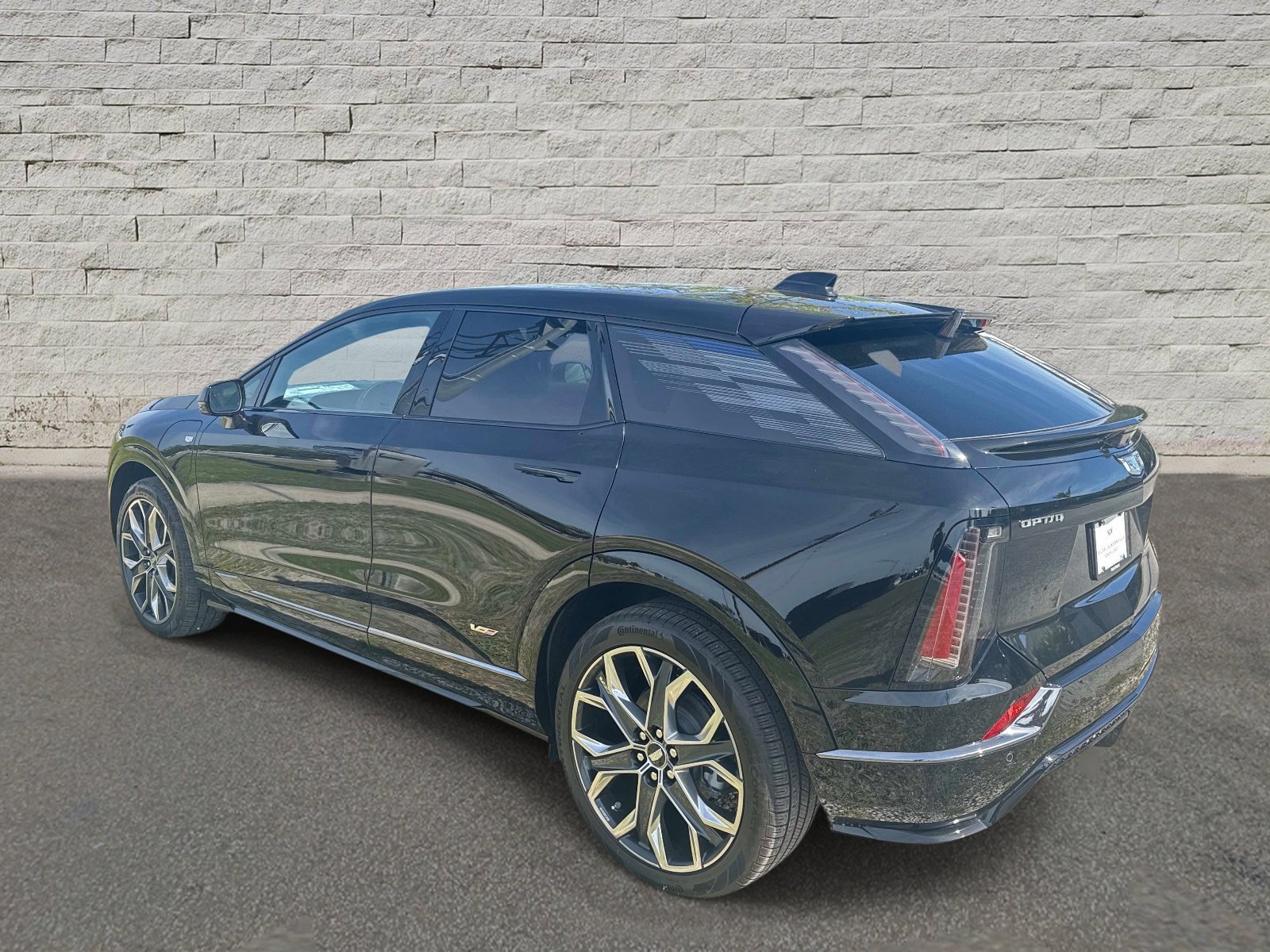 New 2026 Cadillac Optiq V w/ LPO, Floor Liner Package AWD/4WD image 3