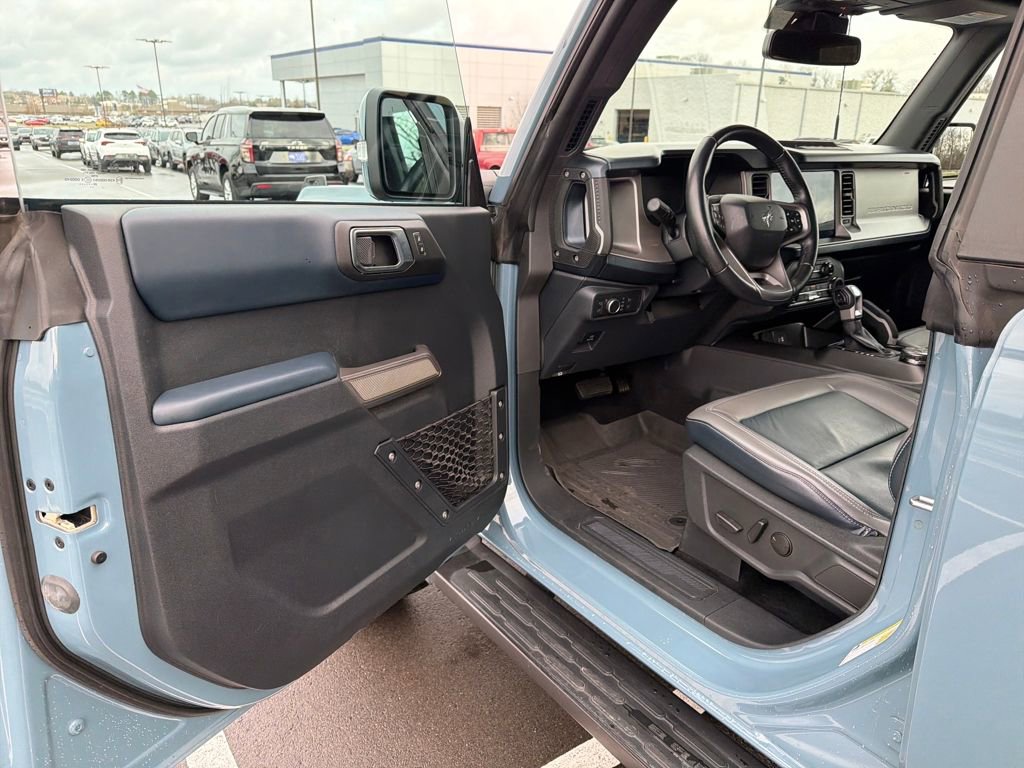 Used 2022 Ford Bronco Outer Banks w/ Sasquatch Package image 14
