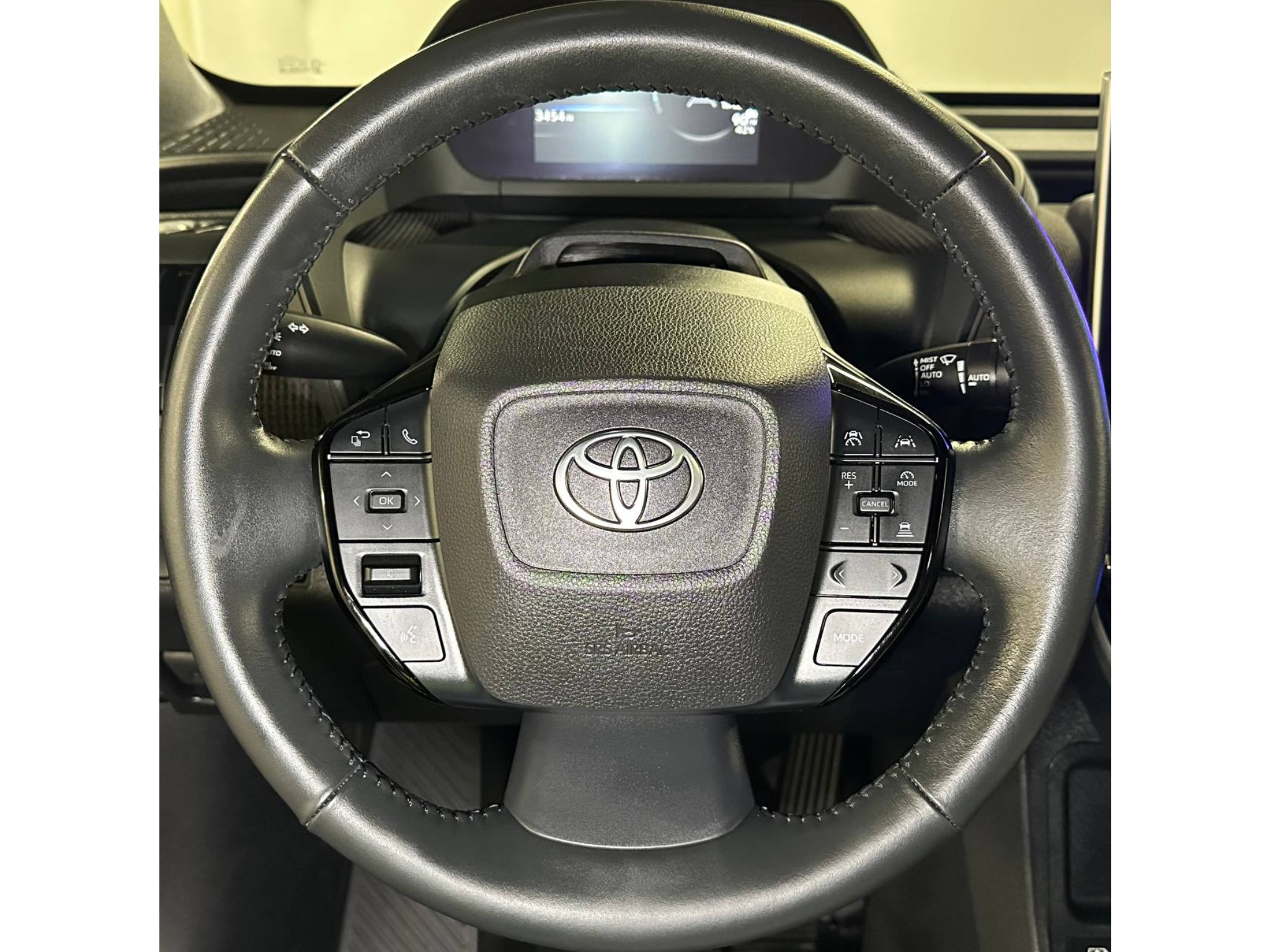 Used 2025 Toyota bZ4X AWD image 24