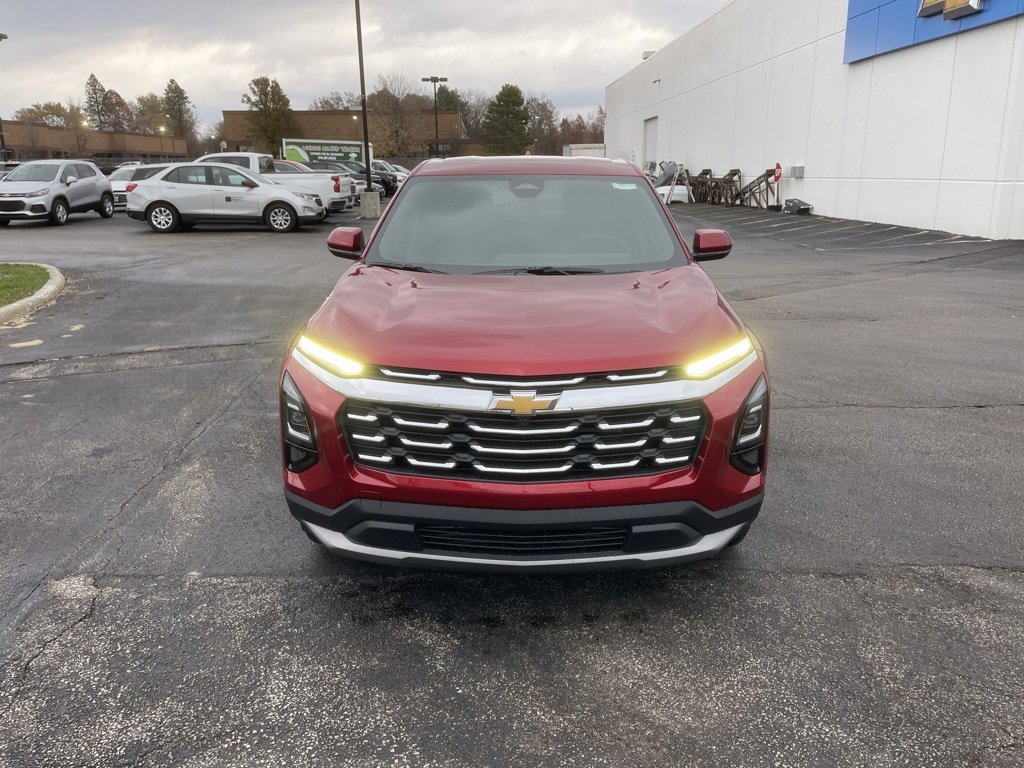 New 2026 Chevrolet Equinox LT w/ Convenience Package II image 2