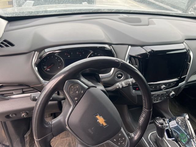 Used 2020 Chevrolet Traverse LT w/ Driver Confidence II Package AWD/4WD image 17