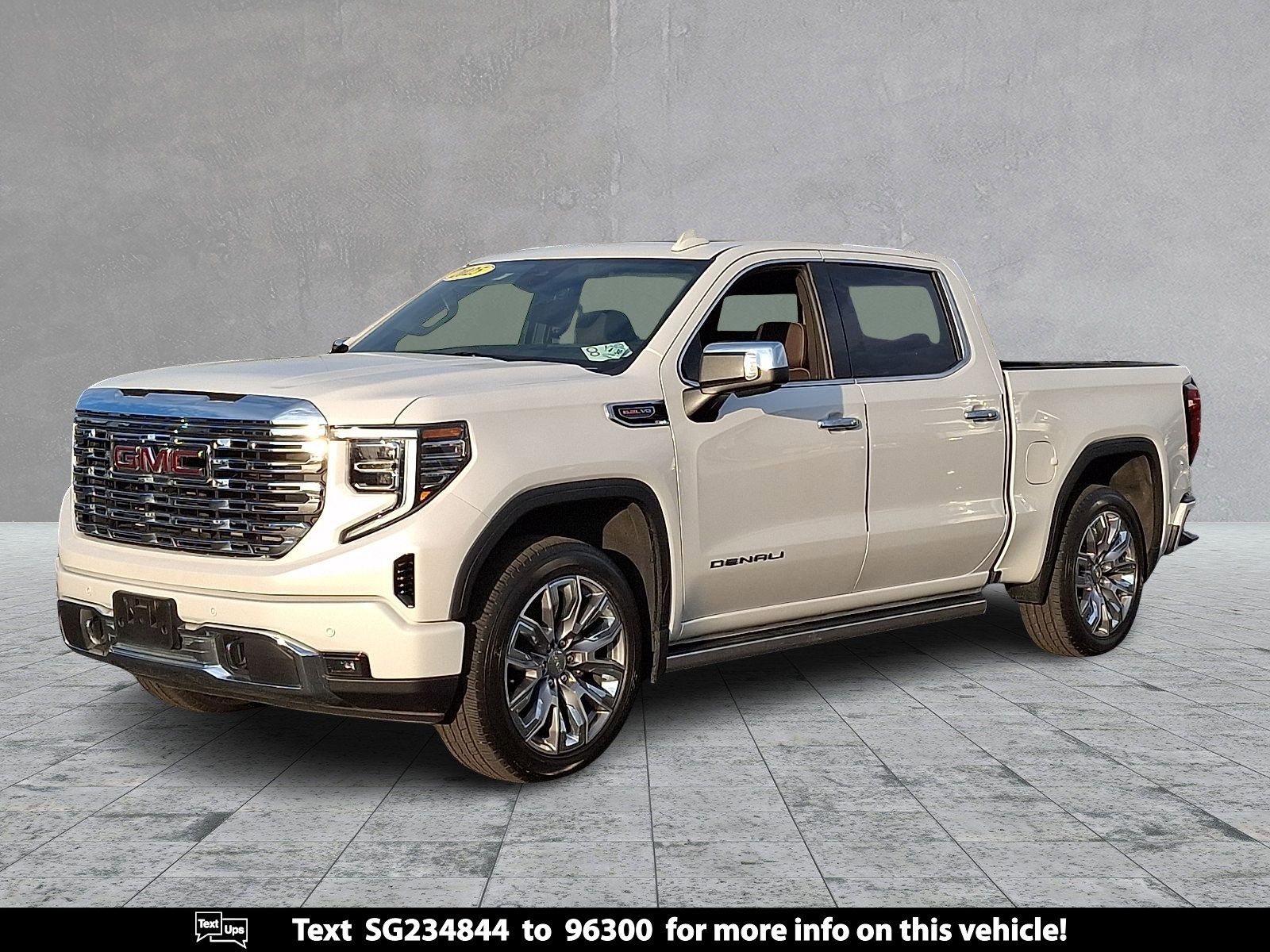Certified 2025 GMC Sierra 1500 Denali w/ Denali Reserve Package AWD/4WD image 1