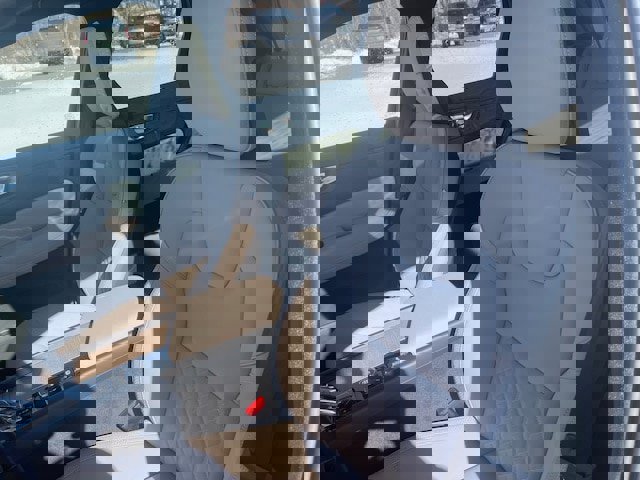 New 2026 Volvo XC60 B5 Plus w/ Protection Package Premier image 10