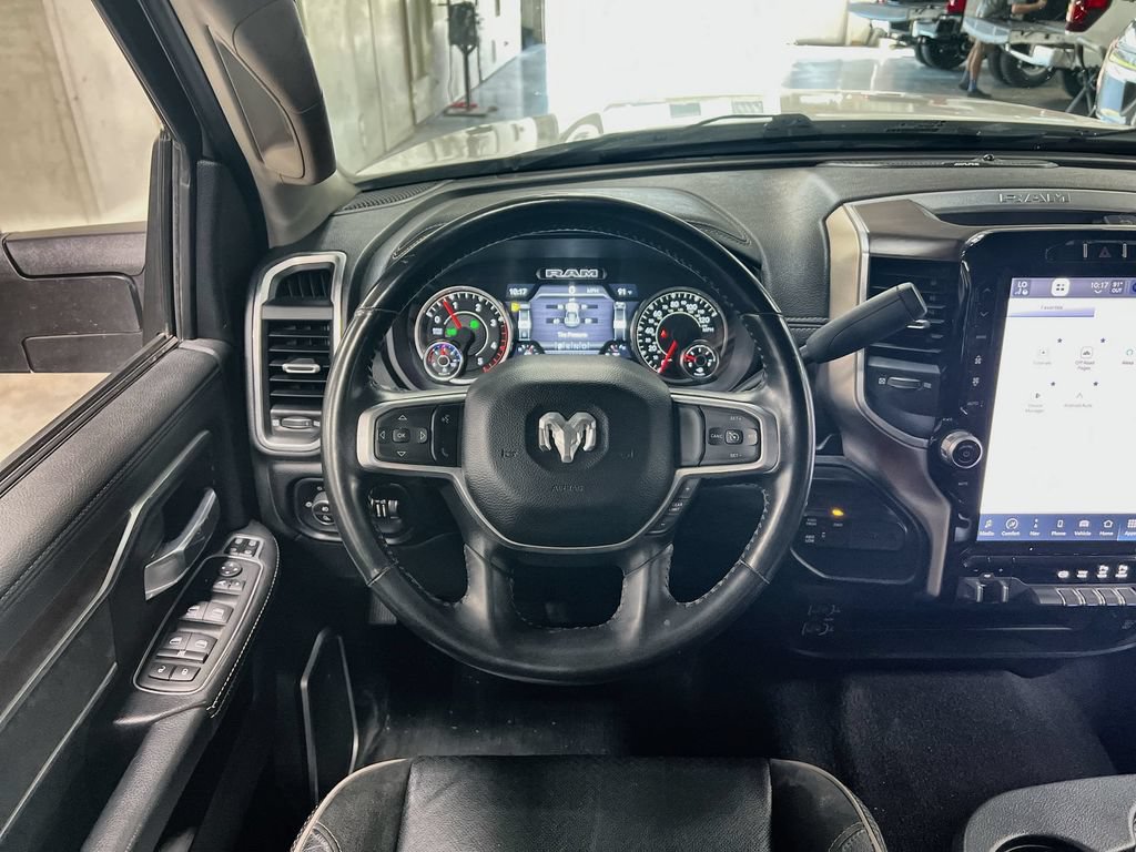 Used 2024 RAM 2500 Laramie AWD/4WD image 17