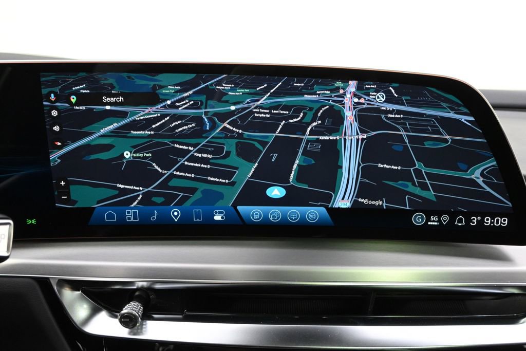 New 2026 Cadillac Lyriq Signature Sport w/ LPO, Floor Liner Package image 28