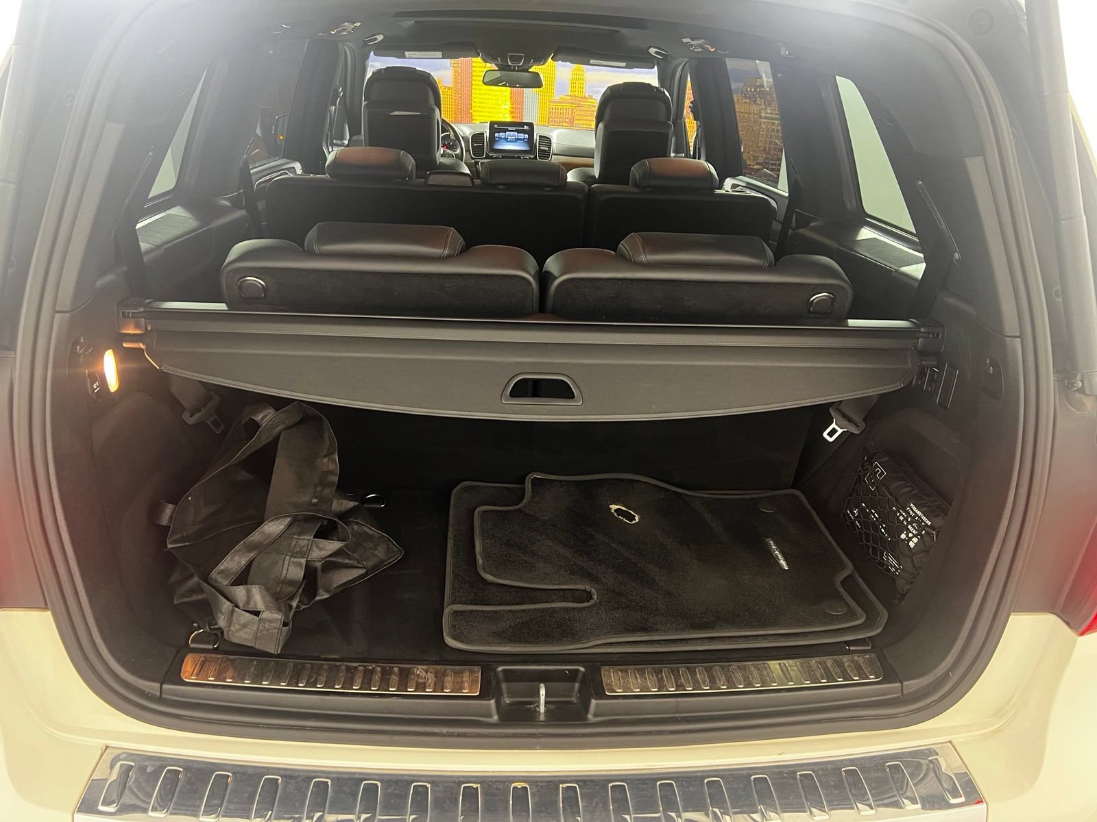 Used 2018 Mercedes-Benz GLS 550 4MATIC image 19