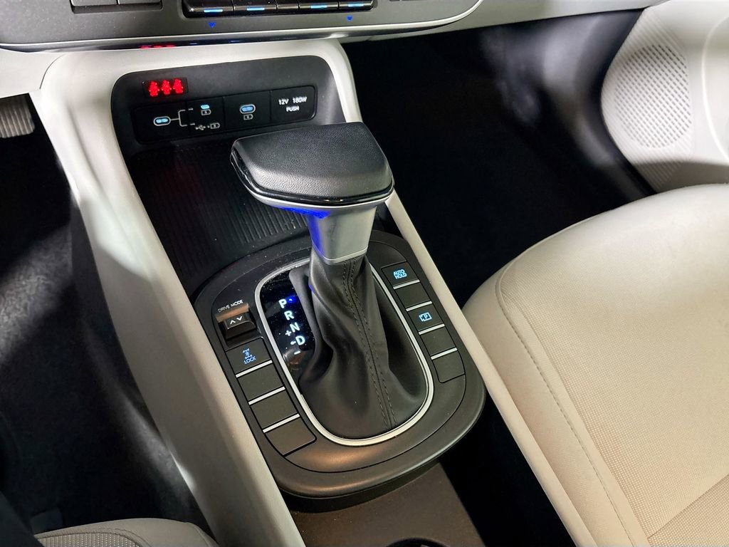 Used 2025 Hyundai Kona SEL AWD/4WD image 17