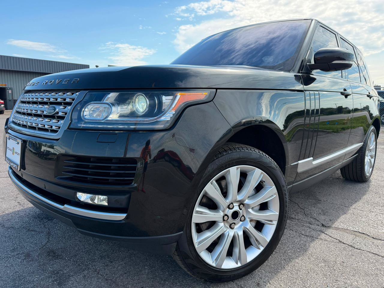 Used 2016 Land Rover Range Rover Supercharged AWD/4WD image 3