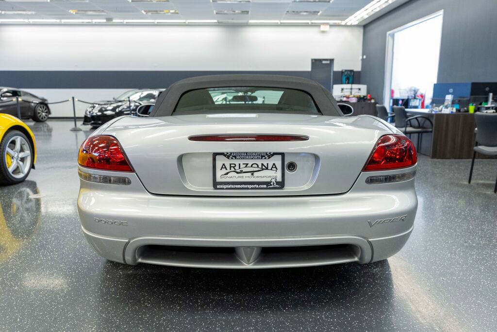 Used 2003 Dodge Viper SRT-10 image 6