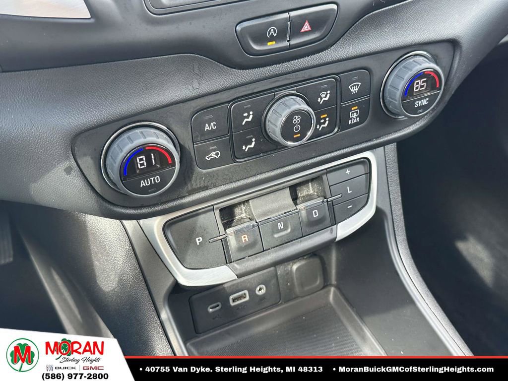 Certified 2023 GMC Terrain SLE w/ Driver Convenience Package AWD/4WD image 28