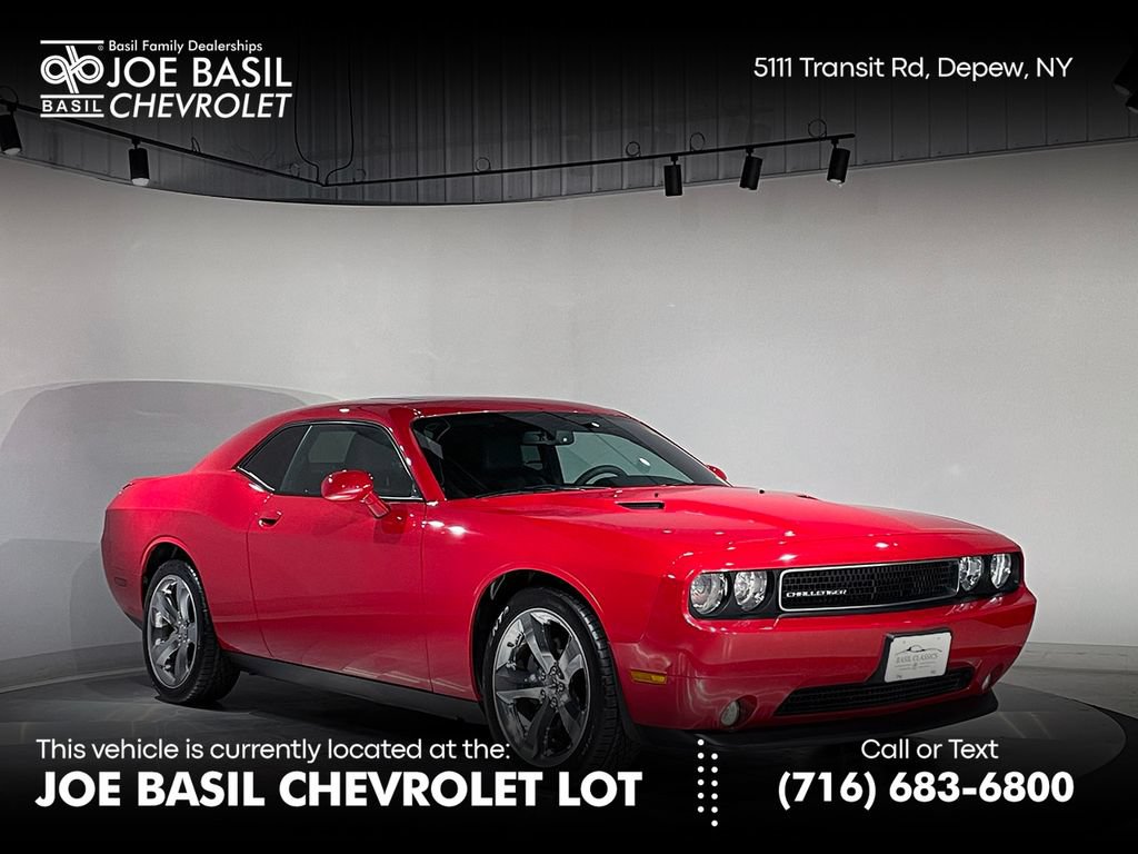Used 2012 Dodge Challenger SXT Plus RWD image 1