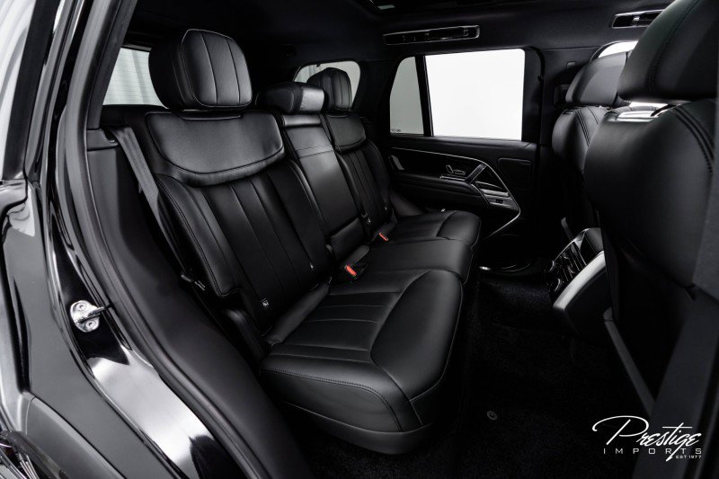 Used 2025 Land Rover Range Rover SE image 51