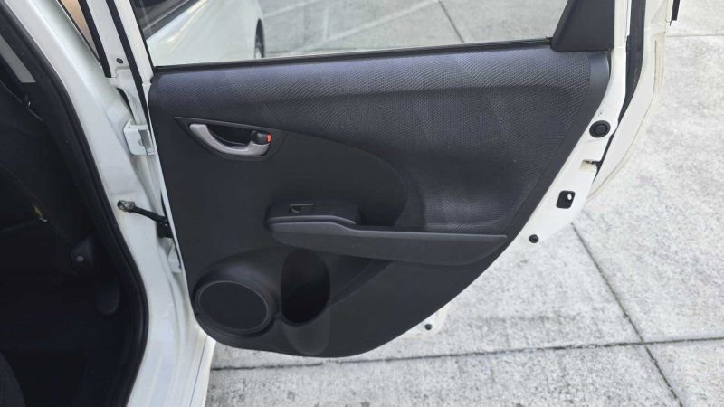 Used 2009 Honda Fit Sport image 30