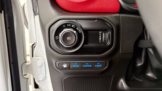 Used 2023 Jeep Wrangler Unlimited Rubicon 4xe AWD/4WD image 31