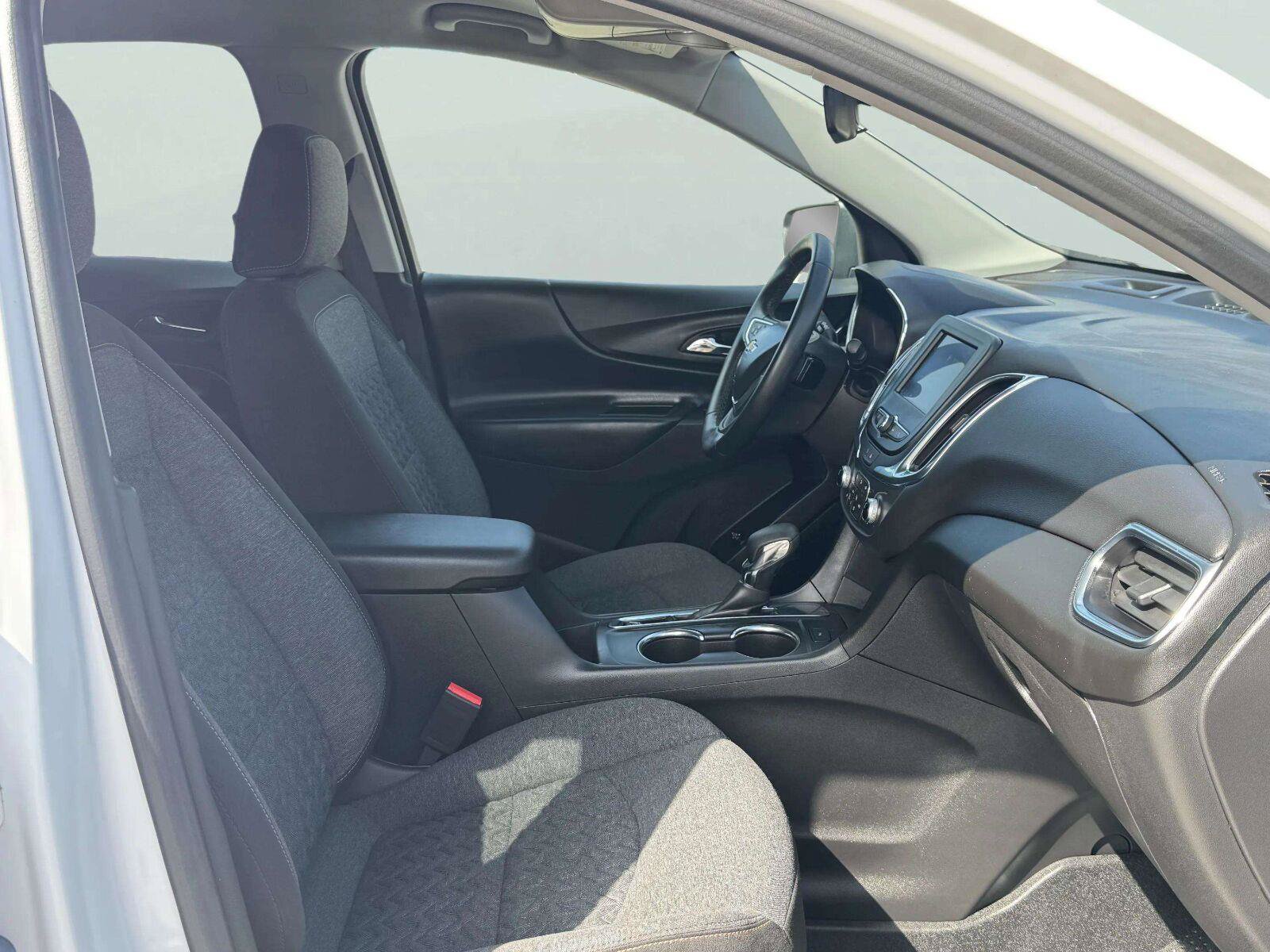 Used 2023 Chevrolet Equinox LT FWD image 43
