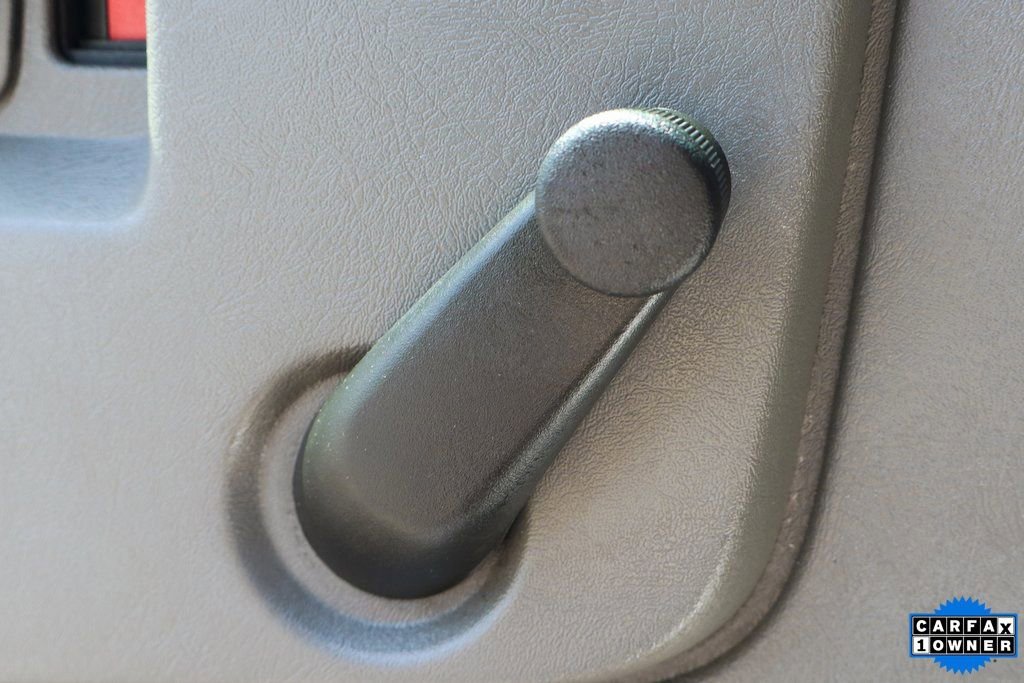 Used 2018 Chevrolet Express 3500 image 15