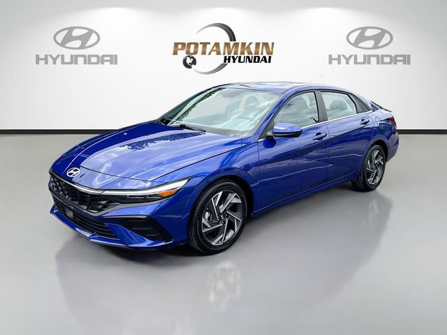 Certified 2025 Hyundai Elantra SEL