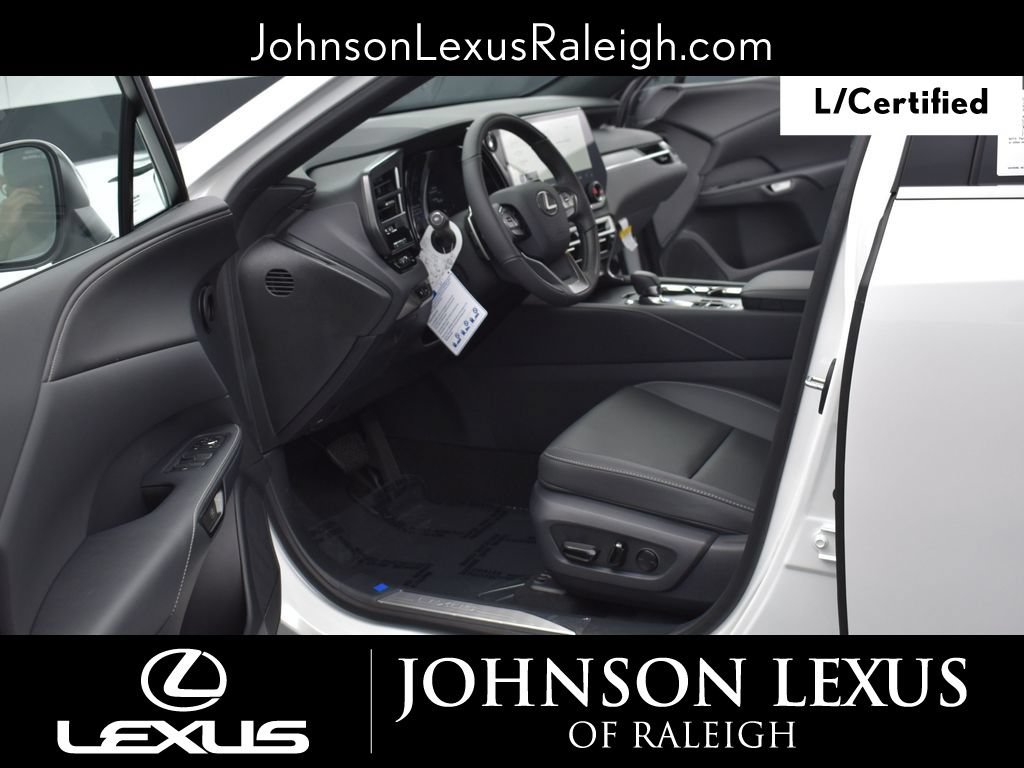 Used 2025 Lexus RX 350h w/ Accessory Package AWD/4WD image 12