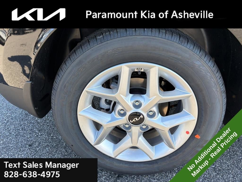 New 2025 Kia Soul LX w/ LX Technology Package image 30