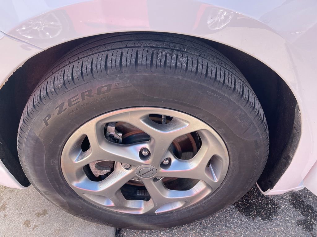 Used 2023 Chrysler Pacifica Limited image 23