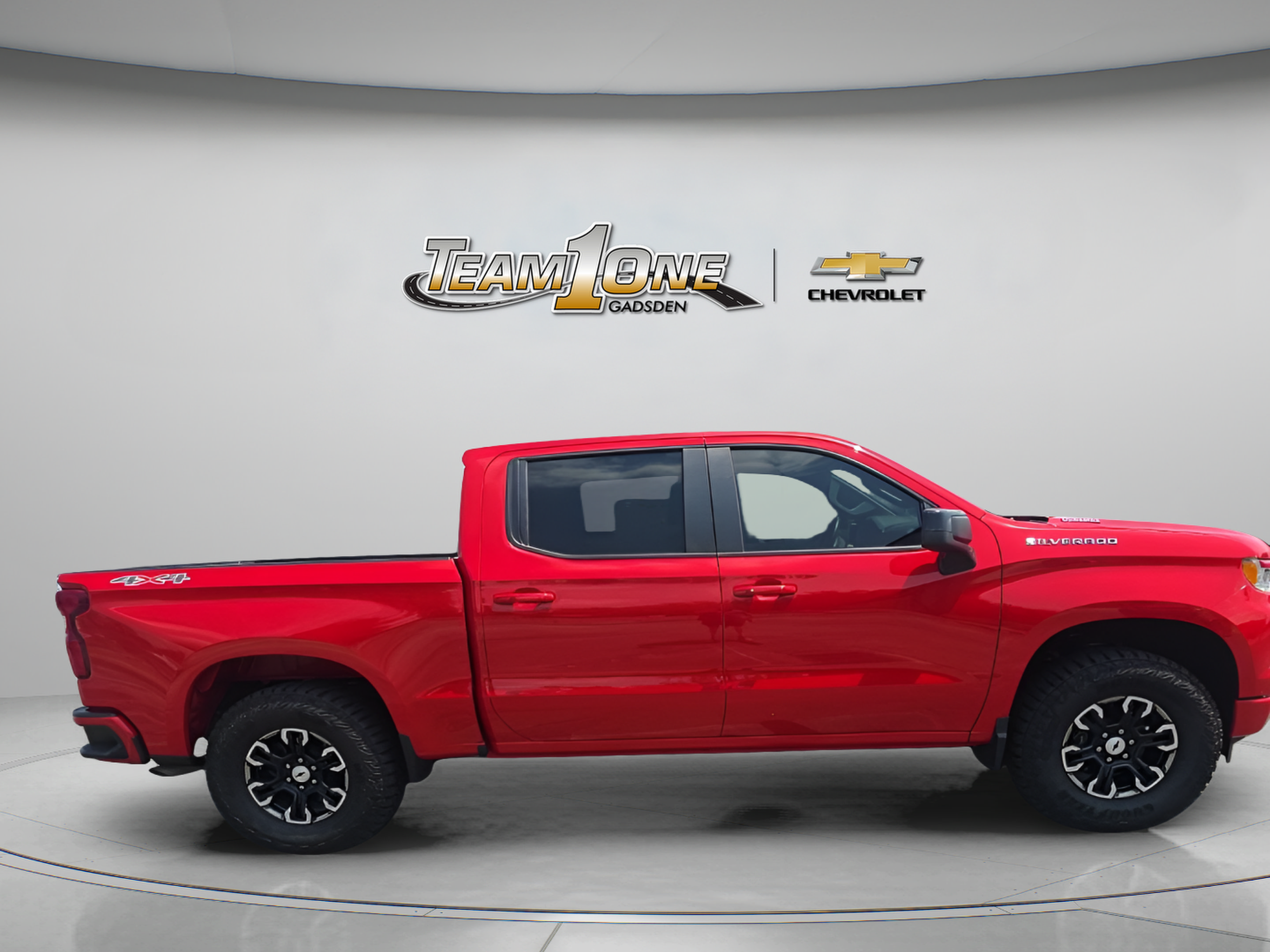 Used 2023 Chevrolet Silverado 1500 RST AWD/4WD image 9