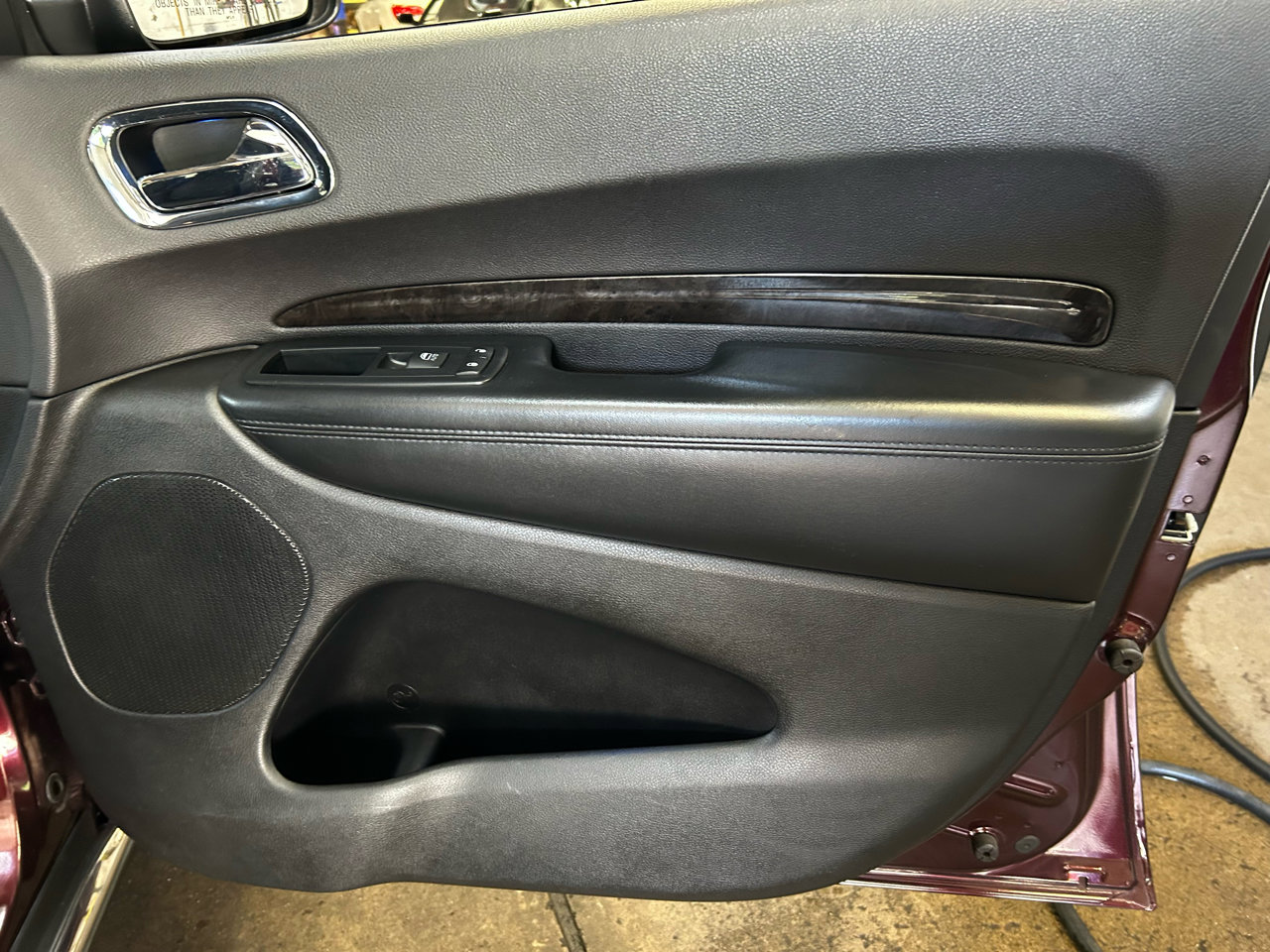 Used 2012 Dodge Durango Crew w/ Entry Nav/Commuter Group image 16