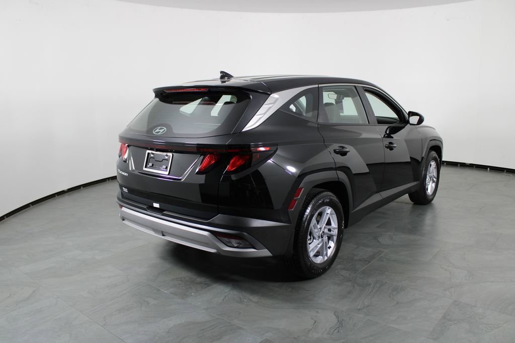 Certified 2026 Hyundai Tucson SE FWD image 16