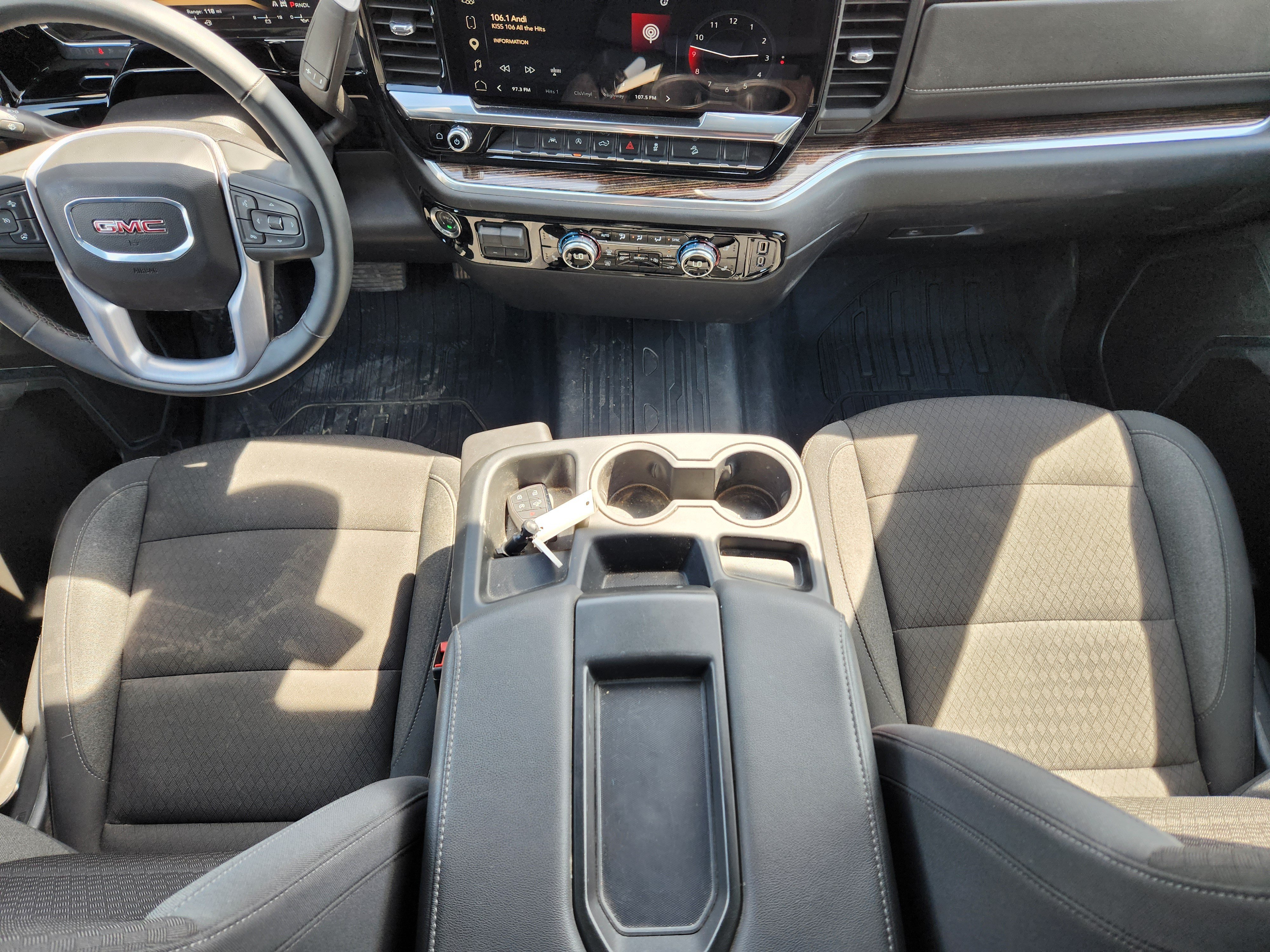 New 2026 GMC Sierra 1500 Elevation w/ X31 Off-Road Package AWD/4WD image 11