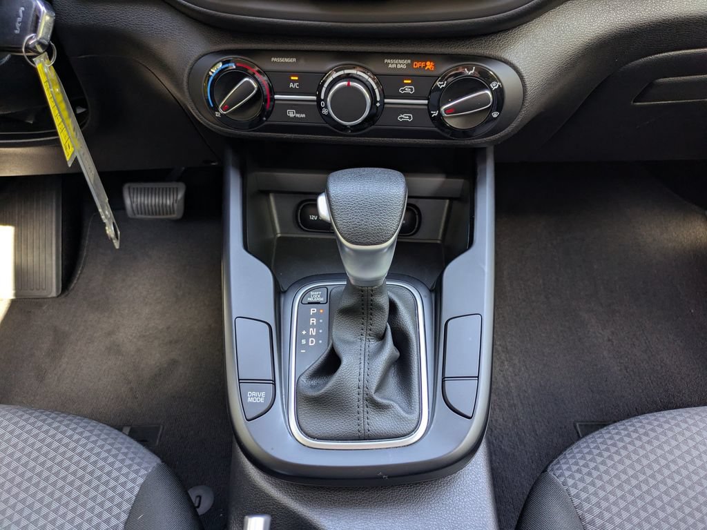 Used 2023 Kia Soul LX w/ LX Technology Package FWD image 19