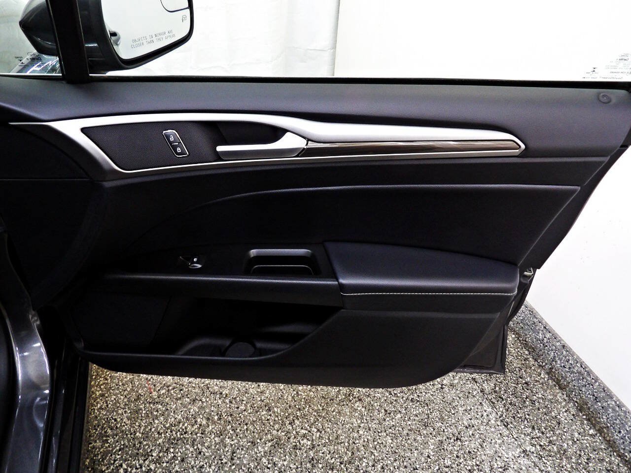 Used 2018 Ford Fusion Energi SE FWD image 11