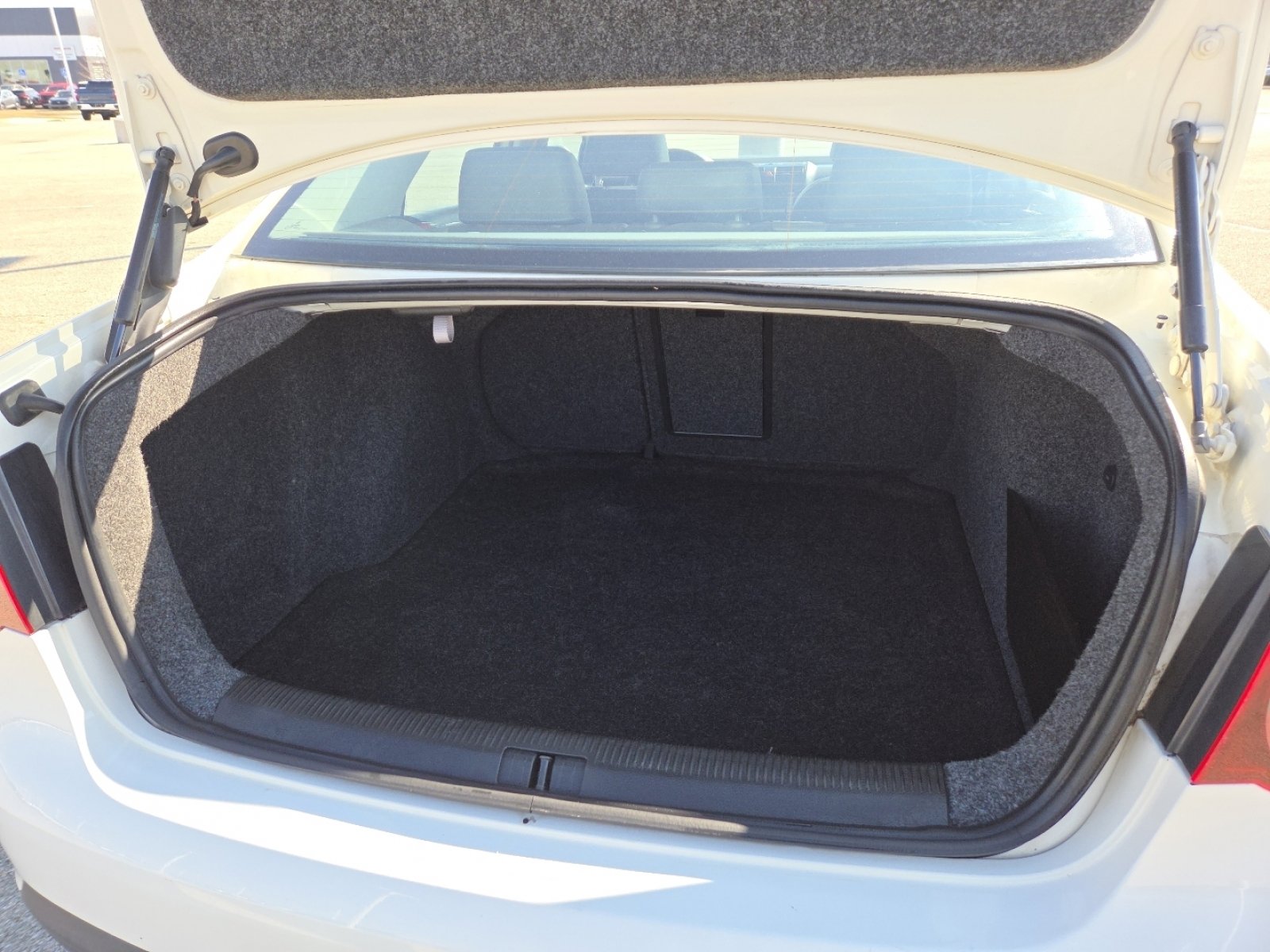 Used 2008 Volkswagen Jetta SE image 16