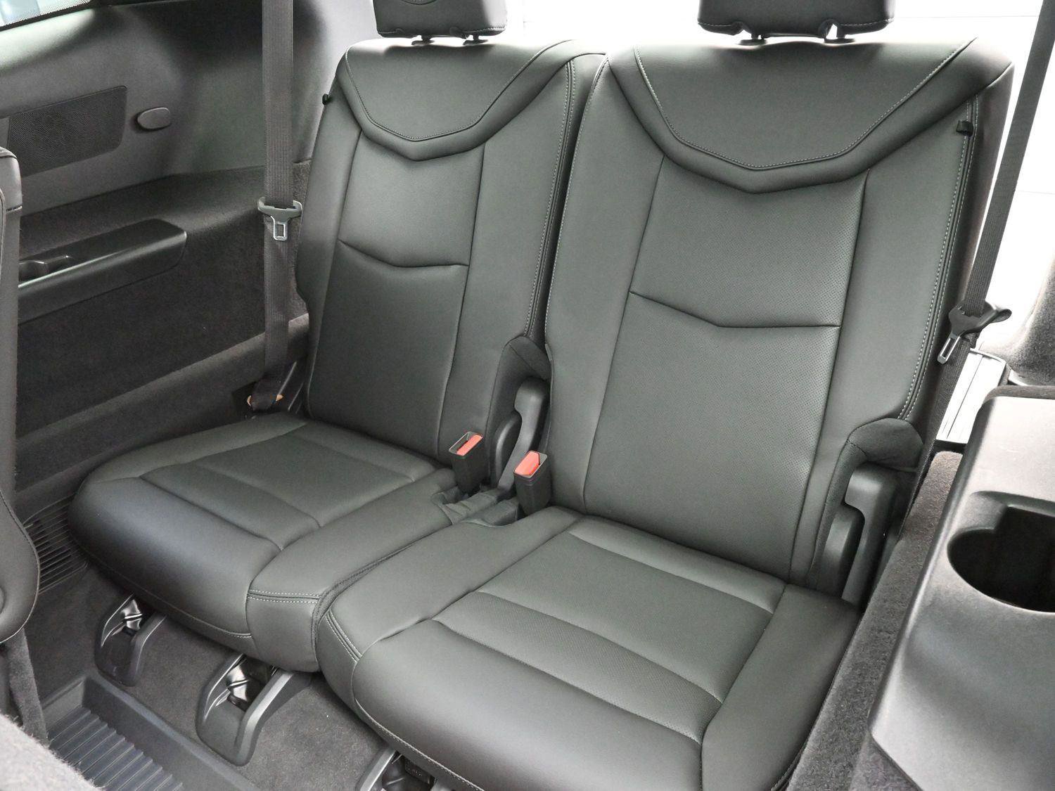 Certified 2025 Cadillac XT6 Sport w/ LPO, Floor Liner Package image 34