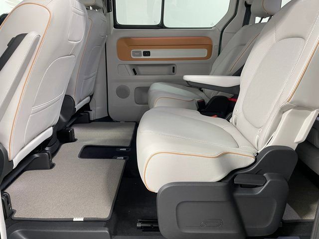 New 2025 Volkswagen ID. Buzz Pro S Plus image 25