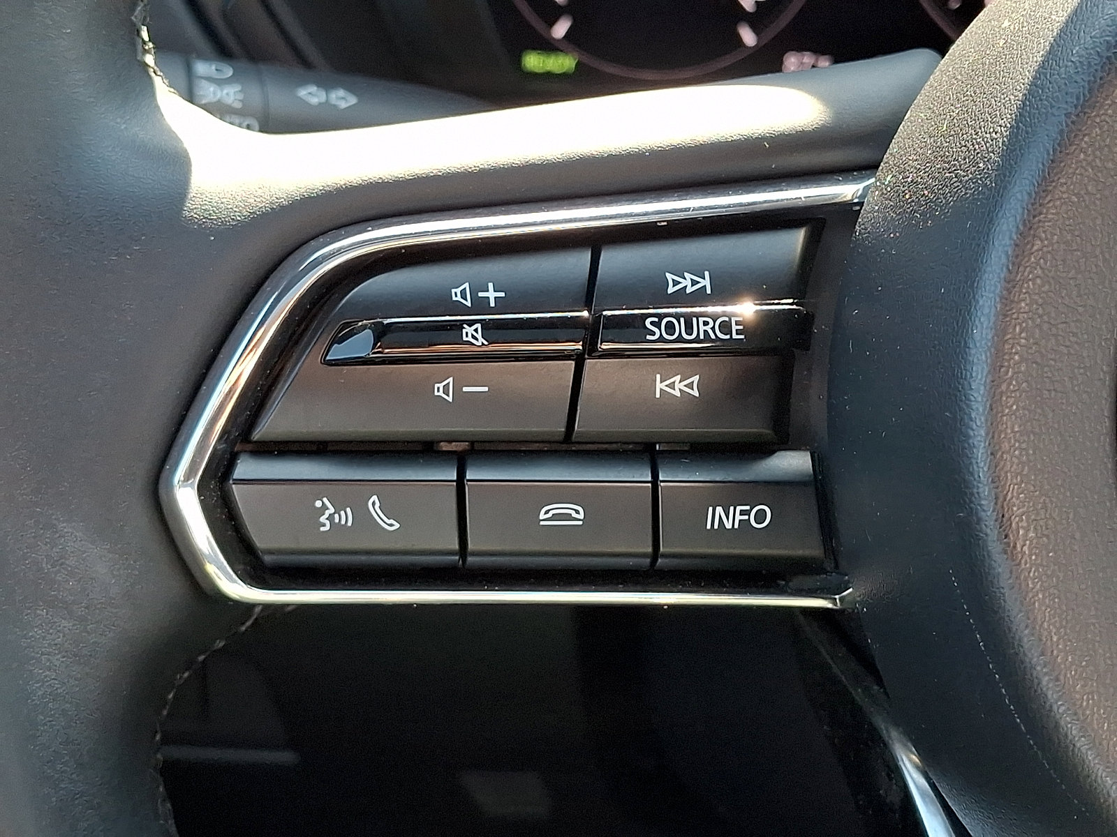 Certified 2024 MAZDA CX-90 Plug-In Hybrid w/ Premium Plus AWD/4WD image 27