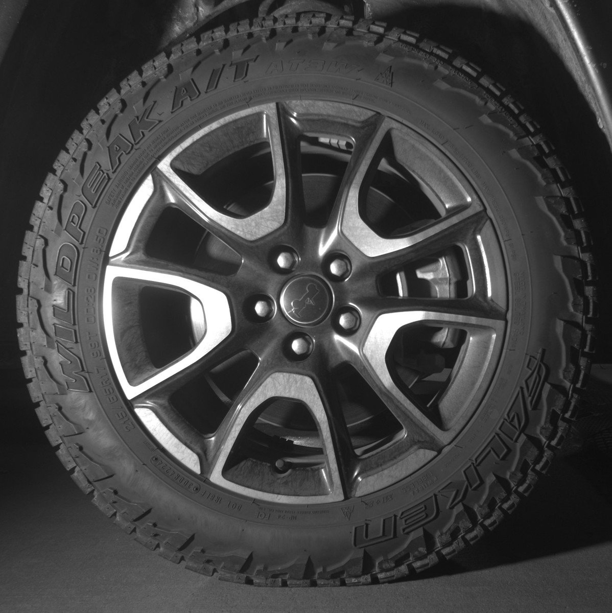 Used 2025 Jeep Compass Trailhawk AWD/4WD image 13