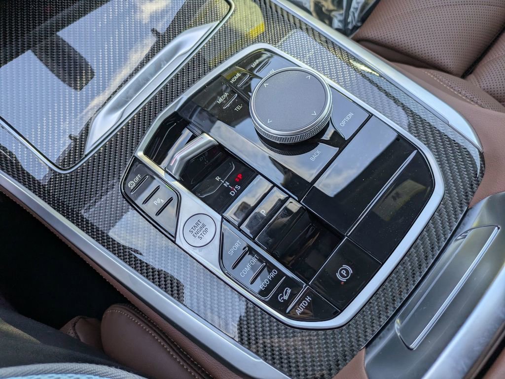 New 2026 BMW X5 M60i w/ Climate Comfort Package image 29