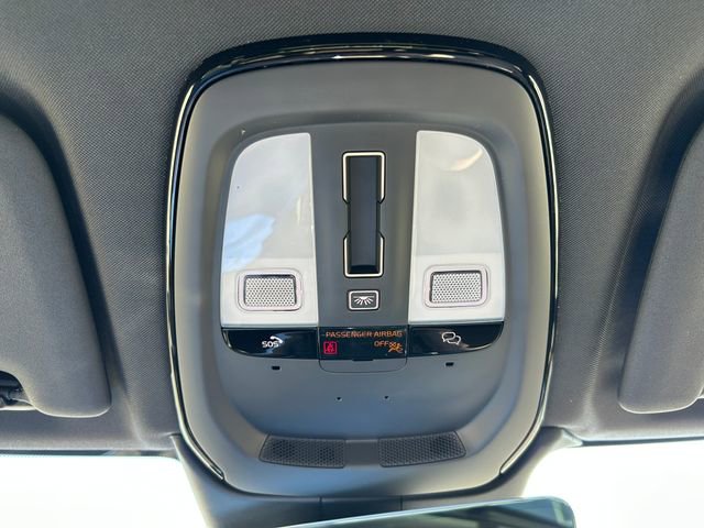 New 2026 Volvo XC60 B5 Core w/ Climate Package PRO image 25