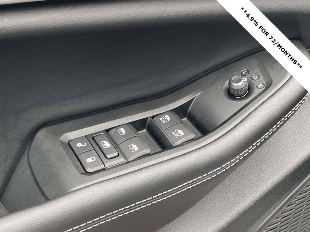 New 2025 Jeep Grand Cherokee L Limited w/ Luxury Tech Group II image 39